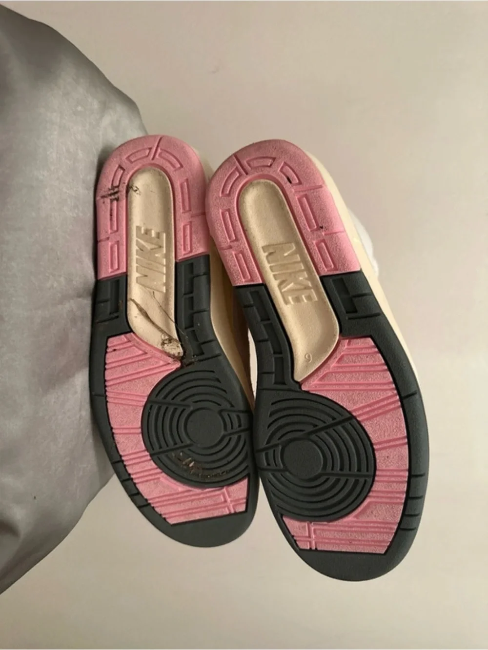 Nike Women's Sneakers Gray Pink Cream